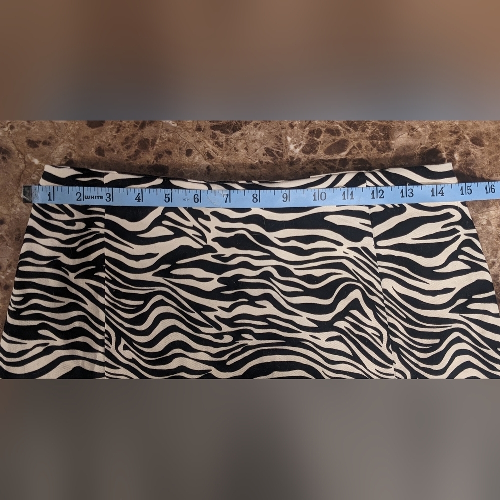 5/$25. Eyeshadow zebra print skirt - Picture 5 of 6